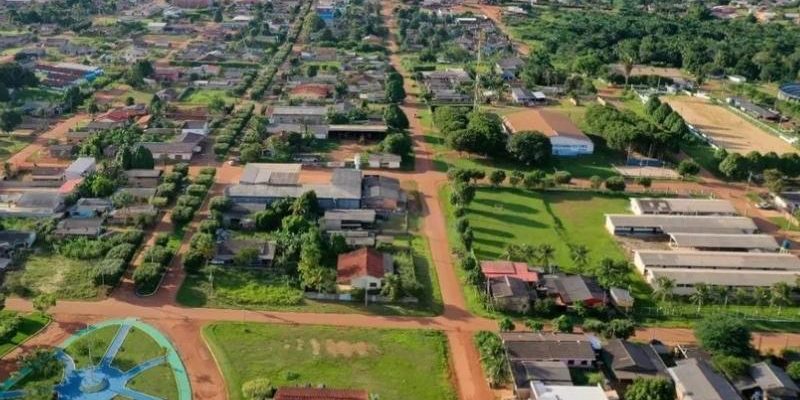 Com foco na melhoria dos serviços de saúde pública no município de Apuí, o Ministério Público do Estado do Amazonas (MPAM), por meio da Promotoria de Justiça local, instaurou um procedimento administrativo e emitiu uma recomendação para fiscalizar a gestão dos plantões médicos, buscando assegurar transparência e qualidade no atendimento à população.